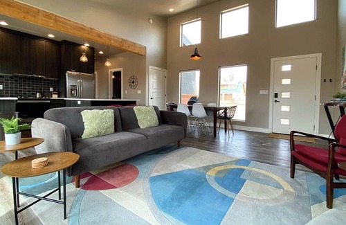 Kanab House | Kanab Retreat w/Private Pool & Rooftop Deck – Near Zion & Bryce