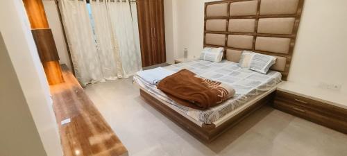 Varanasi Apartment | Kanha villa, Best home stay