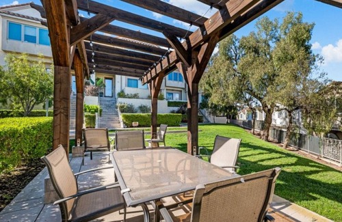El Segundo House | Kansas to Coast: Charming 3-Bedroom Townhome - Near Manhattan Beach /LAX