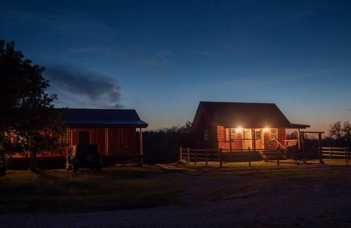 Moorcroft Cabin | Kara Creek Ranch - King Bed Cabin #8