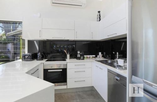 Summerland Point House | Karinyah