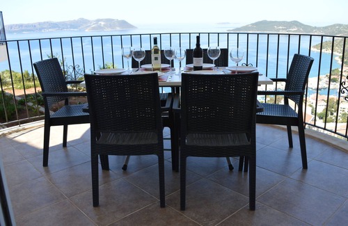 Kas Apartment | Kas Spacious Luxury 3 Bed 3 Bath Duplex, Sleeps 6 In Comfort, Kingsize Bed, WiFi