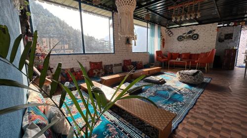 Kasol House | Kasolview Homestay and Peace Inn Cafe
