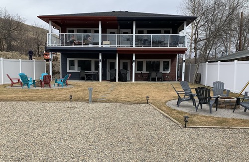 Katepwa Beach House | KATEPWA LAKE-HOME AWAY FROM HOME (condo 4)