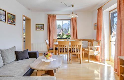 Garmisch-Partenkirchen Apartment | Katharinenhof Ferienwohnung Kramer Sehr Groß (2+3)