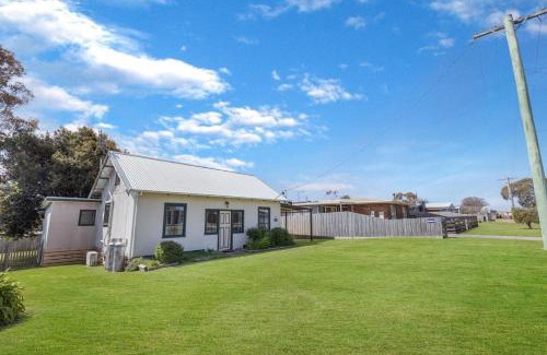 Paynesville House | Katisha Cottage