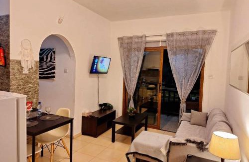 Paphos Apartment | Kato Paphos Apt 400m To The Beach
