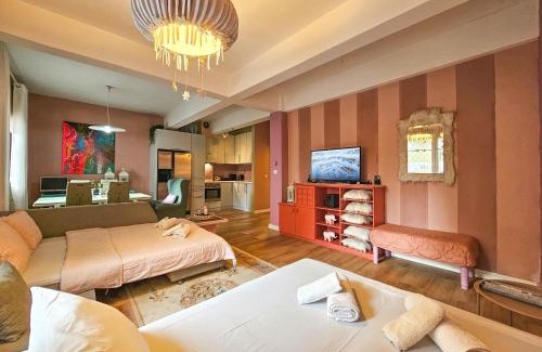 Pavlos Melas Apartment | Katrin's House with private parking