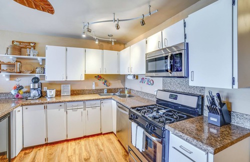 Ualapue Condo | Kaunakakai Condo w/Private Lanai & Ocean Views!
