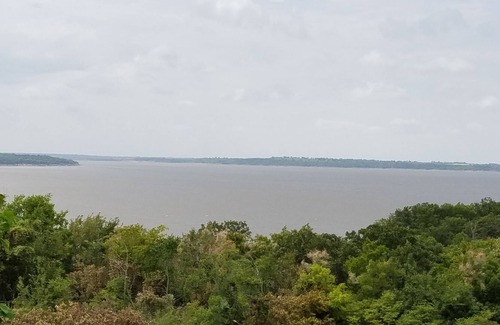 Kaw City House | Kaw Lake View and 30 Minutes from Pioneer Woman, Ree Drummond's Mercantile