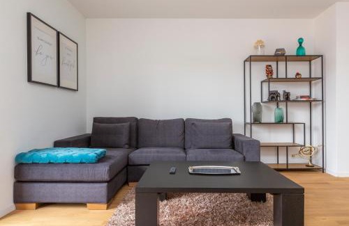 Werd Apartment | KAYA Zurich Apartment 3B - Downtown 2BR Deluxe Apt