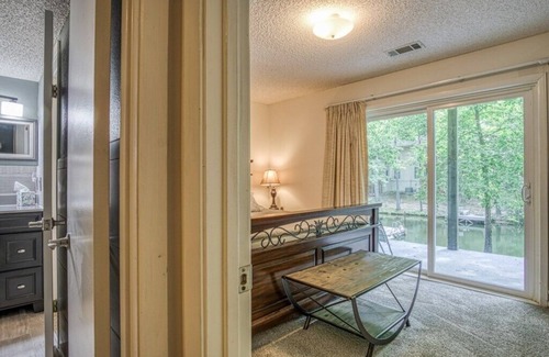 Hot Springs Village House | Kayak in the Cove on Lake Desoto