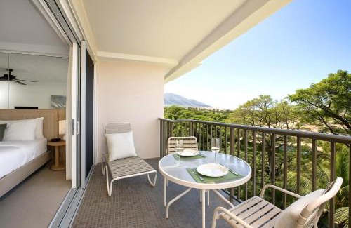 Kaanapali Apartment | KBM Resorts FREE CAR The Whaler Ocean view Recently Updated Studio Stunning views WH2-661