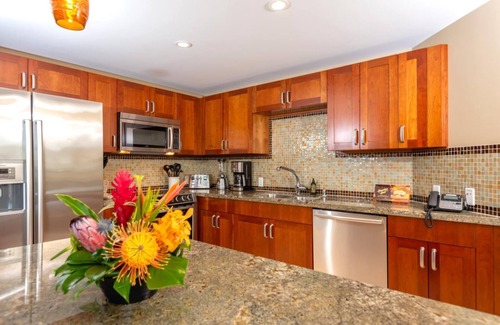 Honokowai Condo | KBM Resorts | Panoramic Ocean Views | Spacious 4-Bedroom Honua Kai Collection | Multi Unit Listing | Same Floor | 3 Free Rental Cars! HKH-412/23/24