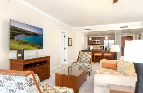 Honokowai Condo | KBM Resorts | Spacious 4-Bedroom Honua Kai Collection | Multi Unit Listing | Same Floor | Ocean Views + 2 Free Rental Cars! HKK-334/43