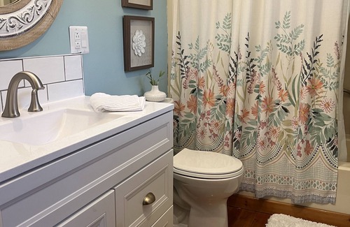 Six Lakes Cottage | Keeney Kottage
