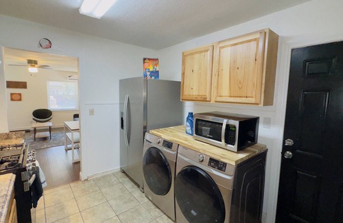 Sayles Blvd. Area House | Keep it simple at this peaceful and centrally-located place.