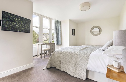Ambleside Bed & Breakfast | Kelsick Villa Guest House - Loughrigg