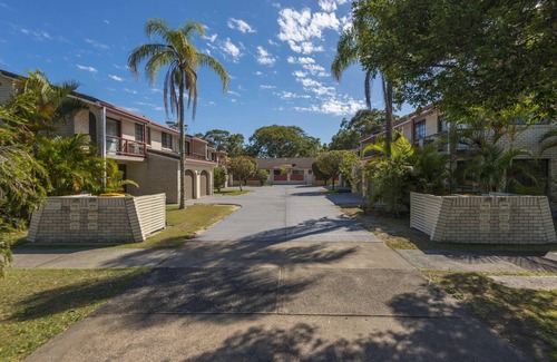 Ballina Apartment | Kenway Lodge - Convenience at Your Fingertips & Wifi