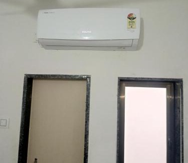 Dwarka Hotel | Keshv krupa 1 femeli banglow
