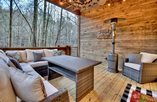 Blue Ridge Cabin | Keturah's Creek - Luxury Couples Tiny Cabin - 8 acres