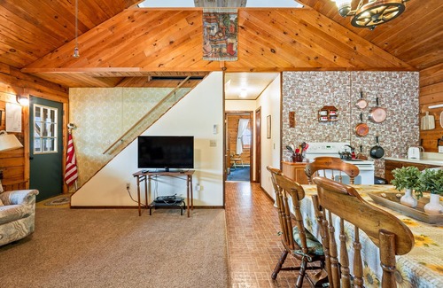 Hammondsport Cottage | Keuka Lake | Lakefront | Dock