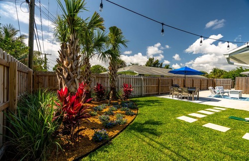 Lantana House | Key Largo Style Hideaway Minutes From Beach!