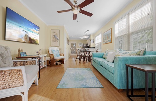 Key West House | Key West Happy Hideaway! Beautifully Renovated! 2 BDR/1.5 BA, GOLF, POOL, GYM
