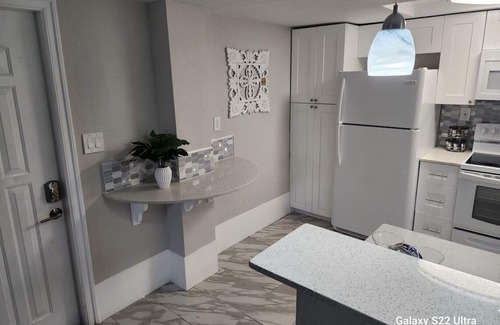 East Naples Cottage | Keys stilt cottage lower unit