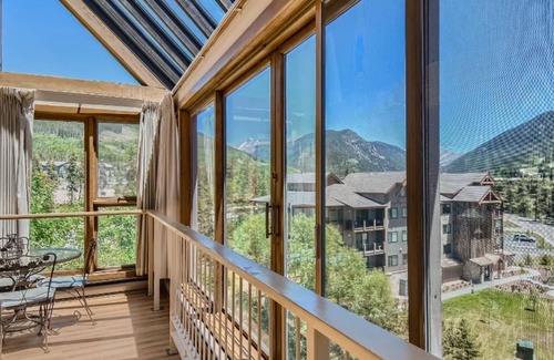 Lakeside Village Condo | Keystone Village Penthouse Decatur Condo