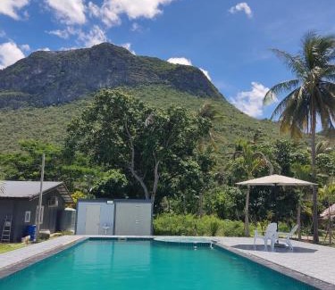 Sam Roi Yot House | Kiang Khao Bungalow