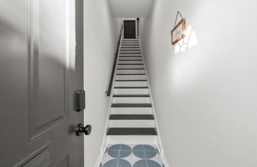 Old City Apartment | Kid Friendly Old City Parking & Roof Deck