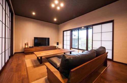 Toyama House | Kimachi-tei（きまち亭）