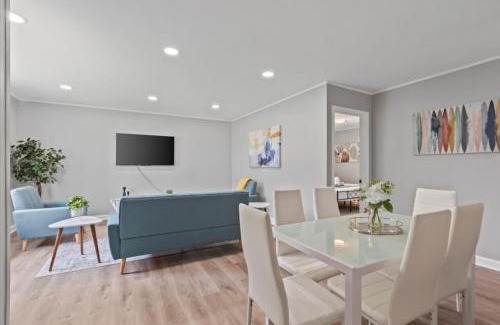 Wheeling House | King Bed, Free Wi-Fi Wheeling