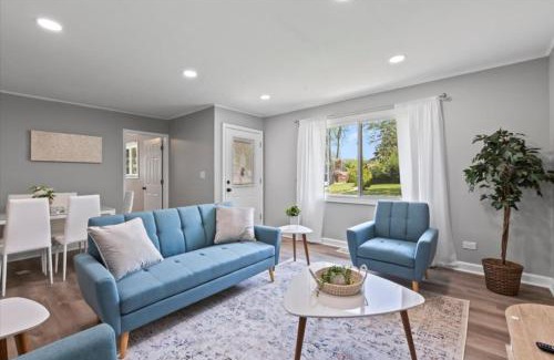 Wheeling House | King Bed, Free Wi-Fi Wheeling