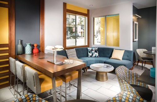 East Village Hotel | King Junior Suite at Hotel Z, Gaslamp Quarter, On-site Bike Rental