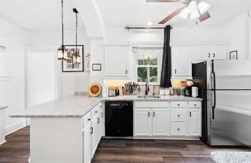 Bryn Mawr House | King,Parking,AC,Deck,Train,Uni,Hospital