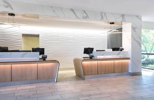 Dulles Apartment | King Room Near Capital City Ink WDC