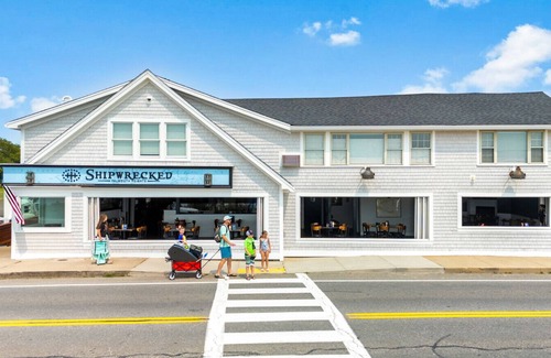 Falmouth Heights Condo | King Room w/Partial Ocean View Above Restaurant (203)