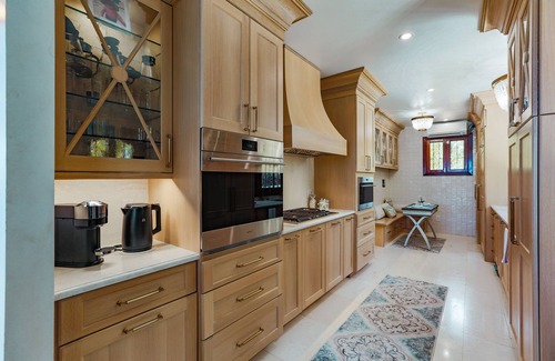 Estate William House | King's Ocean Beach House