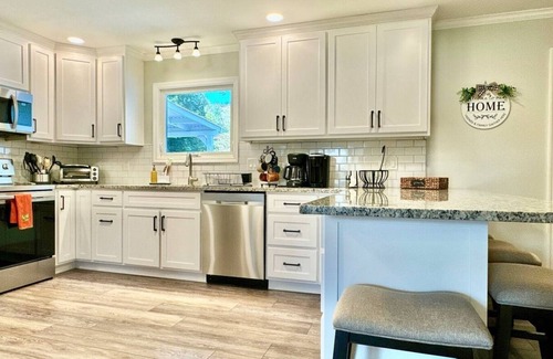 West End House | King size bed, Air Conditioning, 1.4 miles to All Star Village