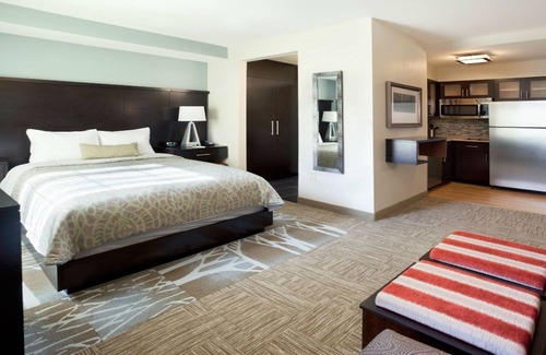Wichita Falls Apartment | King Suite in Wichita Falls | Great for Business Travelers!