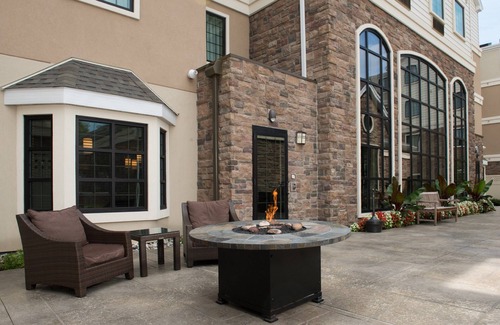 North Wales Condo | King Suite | Pool & Whirlpool access
