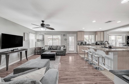 Silverado Ranch House | King Suite -Spa- Fast Wifi
