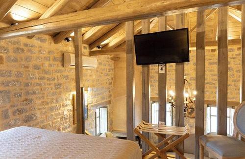 Karavostasi Hotel | King Suite with Panoramic Sea View | Akrolithi Guesthouse