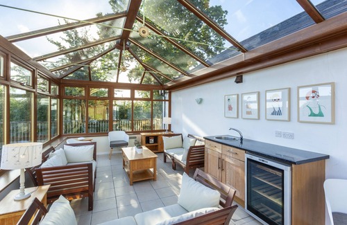 Littleham Cottage | Kingfisher Cottage - Dog friendly sleeping 4 with a pool