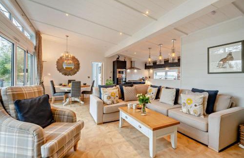 Welney House | Kingfisher Lodge