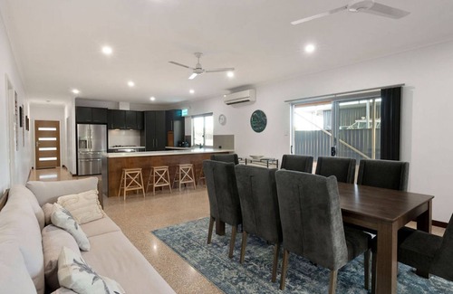 Exmouth House | Kingfisher - The holiday home with everything