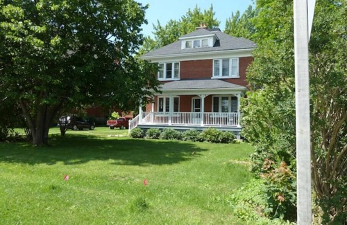 Ashfield-Colborne-Wawanosh House | Kingsbridge in the Country, near Lake Huron