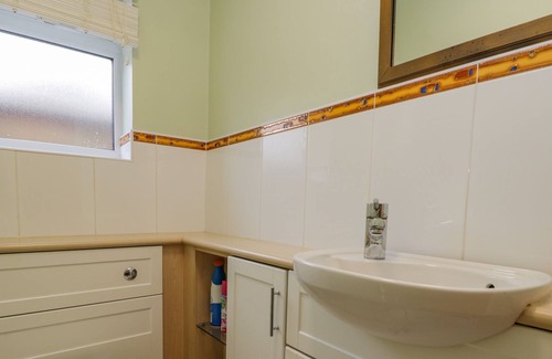 Llangrove Cottage | KINGSFORD HOUSE, pet friendly in Whitchurch, Herefordshire